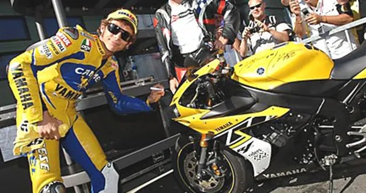 Yamaha R1 del 2006 autografata