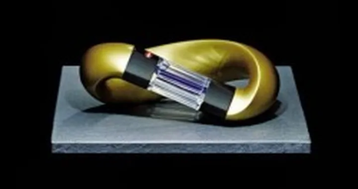 Nuova fragranza Bugatti