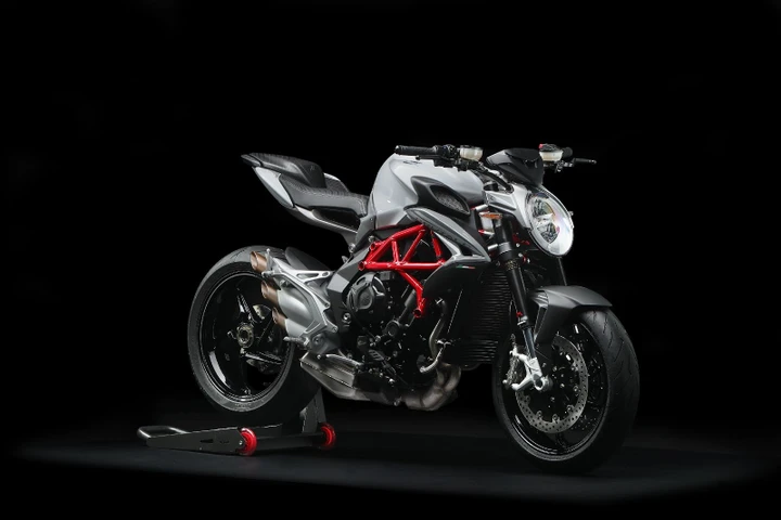 MV Agusta F3 675 e Brutale 800 anche con patente A2
