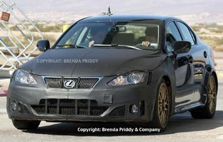 Lexus IS 500 o erede della Toyota Supra?