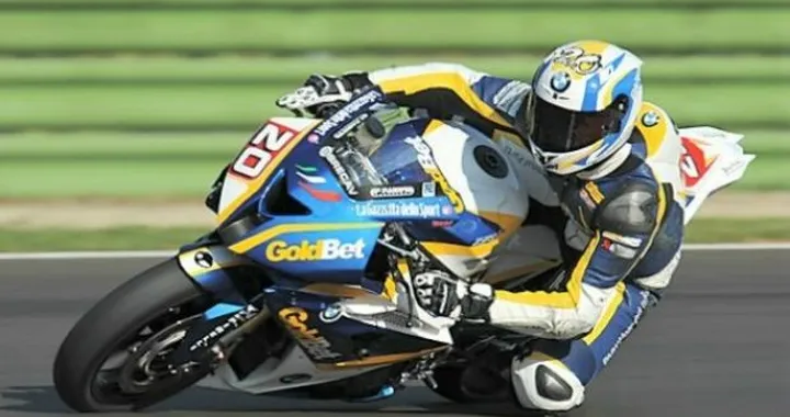 STK 1000, Imola: vince Barrier su BMW, la bandiera rossa penalizza La Marra