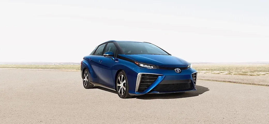 I prototipi che hanno portato alla Toyota Fuel Cell