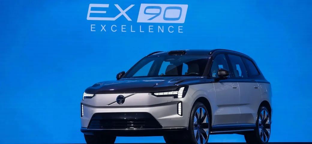 Volvo EX90 Excellence: svelata la versione più lussuosa del SUV