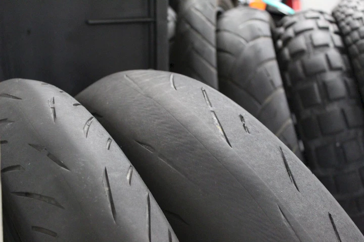 Gomme moto: manutenzione e sostituzione