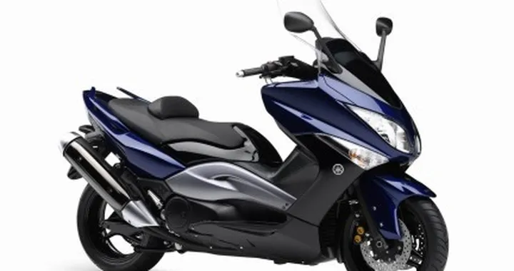 Wheeling con il T-Max 500