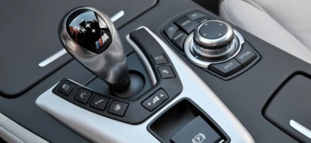 Bmw M5 F10: cambio manuale per il mercato Americano