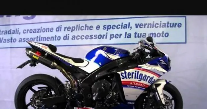 Yamaha R1 Replica SBK 2010 by Flamingo Corse