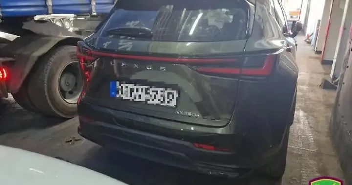 Auto di lusso clonate verso la Tunisia: scoperto il trucco dei telai falsi