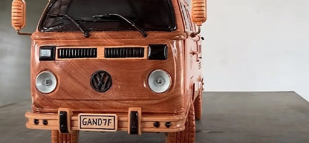 Volkswagen Type 2: ecco la replica in legno