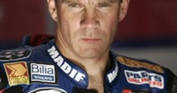 Il team DFX si dimezza e appieda Steve Martin!