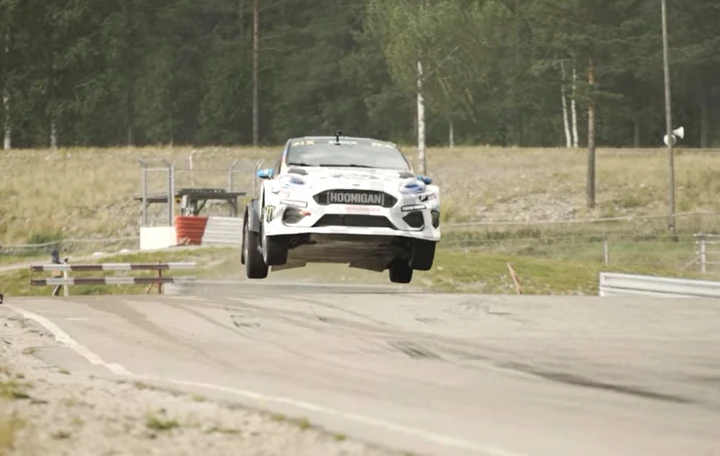 Ken Block fa lo show con l'auto elettrica Ford Fiesta ERX [Video]