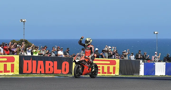 SBK, Phillip Island: Bautista vince anche Gara 2