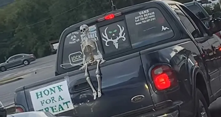 Questa Ford F-150 Raptor è pronta per Halloween [Video]