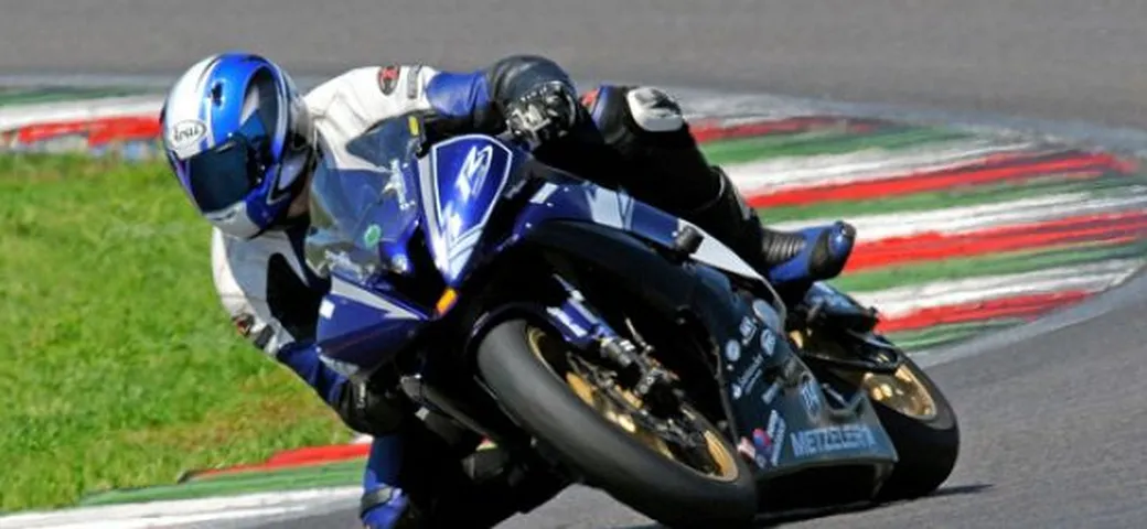 Scatto in Corsa: Yamaha R6 a Franciacorta