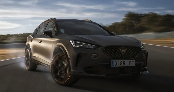 Cupra Formentor VZ5: la prova in pista