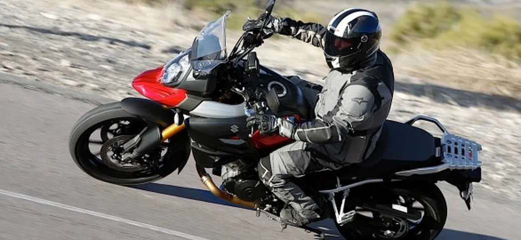 Suzuki V-Strom 1000 ABS: vantaggi su tagliandi, manutenzione e garanzia