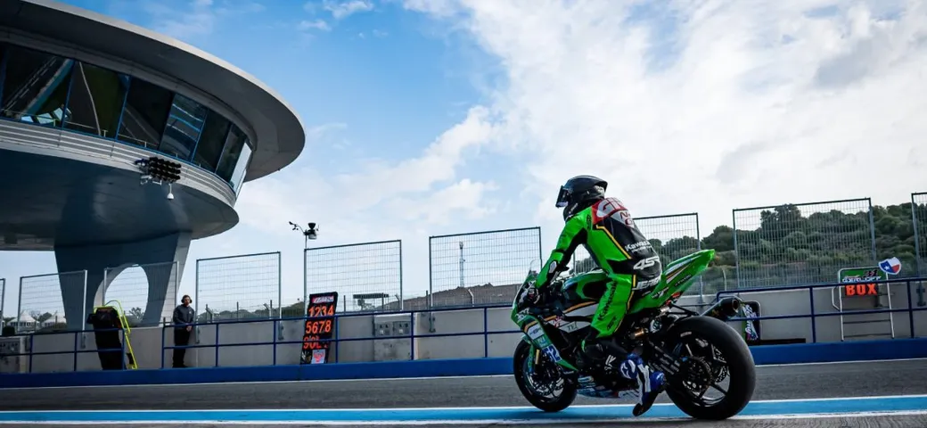 Jeremy Alcoba brilla nei test WorldSSP con Kawasaki Ninja ZX-6R