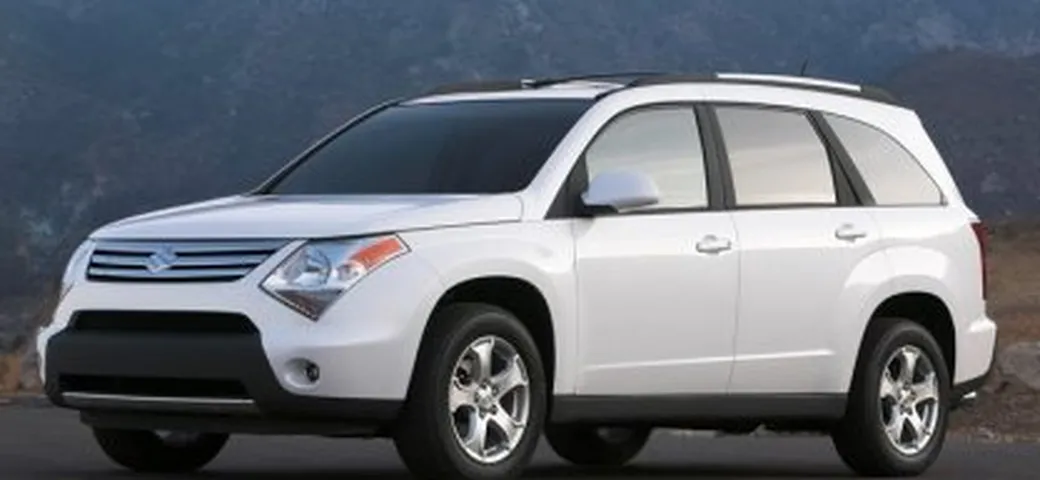 Suzuki XL-7, la sorella maggiore della Vitara