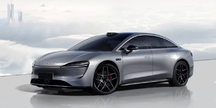 Huawei e Chery lanciano il primo veicolo elettrico Luxeed