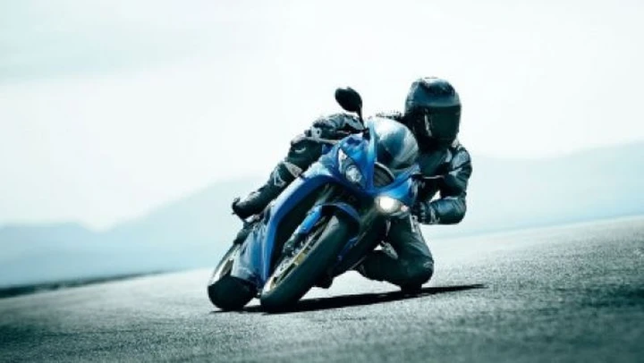Nuove colorazioni per Triumph Street Triple R e Daytona 675 2010