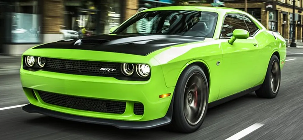 Dodge Challenger SRT Hellcat, foto e video della Muscle Car da 717 cavalli