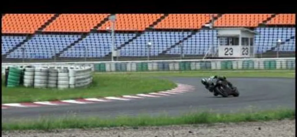 Kawasaki ZX-10R 2011: un altro video della versione SBK da Autopolis