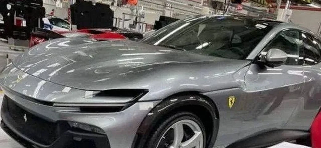 Ferrari Purosangue: le foto rubate del nuovo SUV