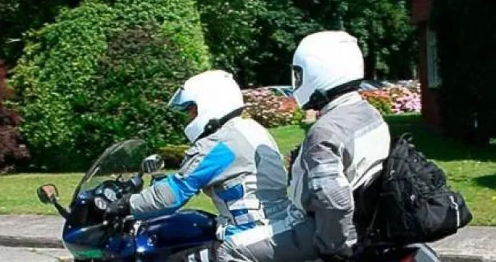 A Dublino si gira in mototaxi