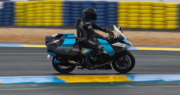 Kawasaki H2 HySE: il prototipo che fa correre l’idrogeno verso il futuro