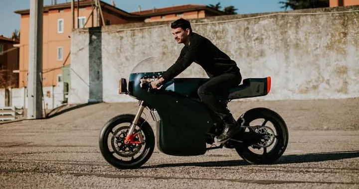 Apache Midnight Runner, cafè racer elettrica