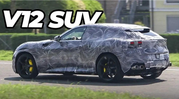 Ferrari Purosangue: che sinfonia il motore V12! [Video]