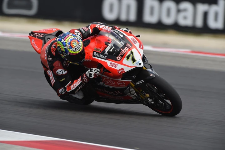 SBK Misano, Davies regala l'800° podio a Ducati