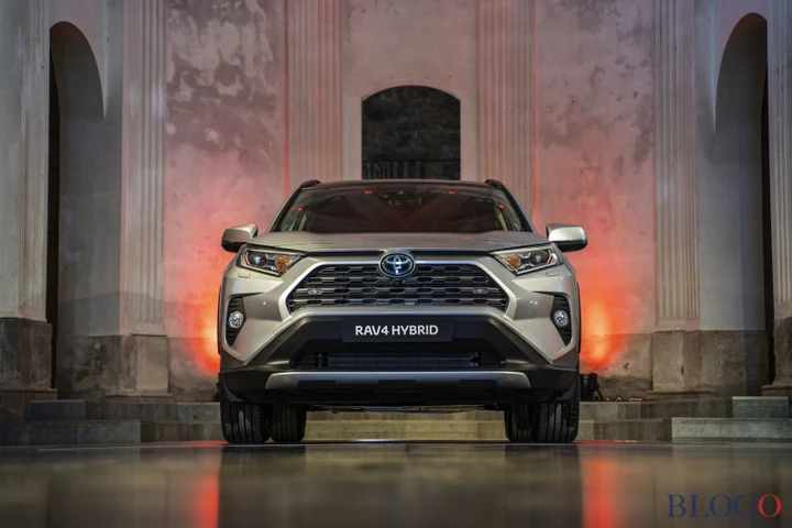 Toyota Rav4 Hybrid: primo contatto e video prova
