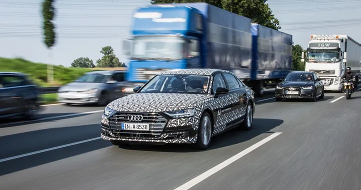 Audi A8: guida autonoma di livello 3 con l'AI traffic jam pilot