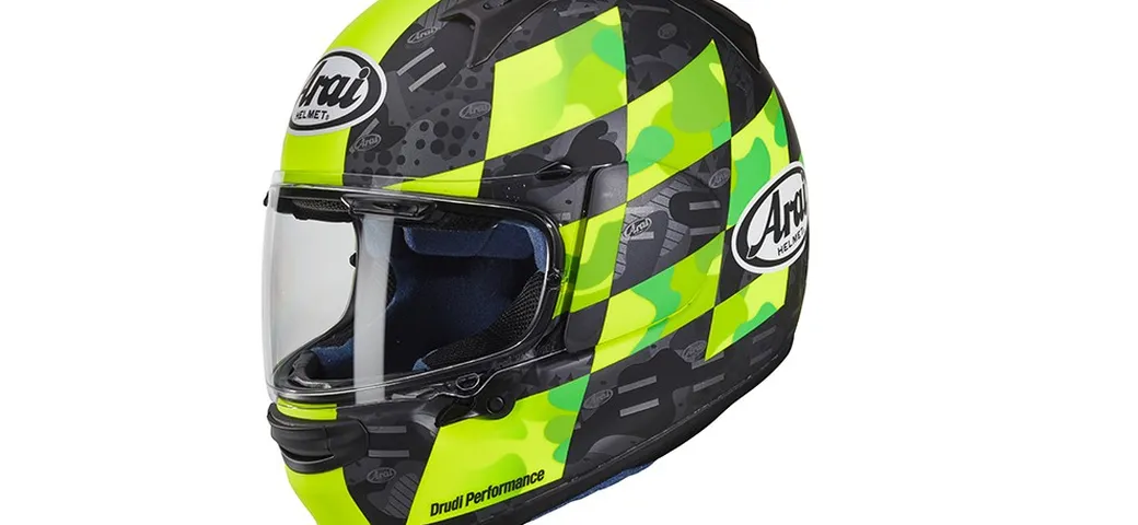 Arai Profile-V Patch Fluor Yellow: la porta di accesso al mondo Arai