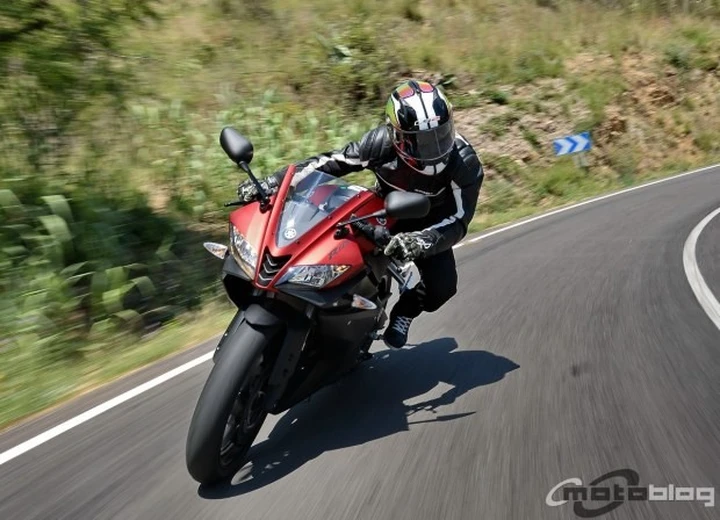 Yamaha YZF-R125 2014: la supersportiva della III A. Prova e caratteristiche