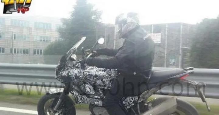 Foto spia Husqvarna Nuda Touring?