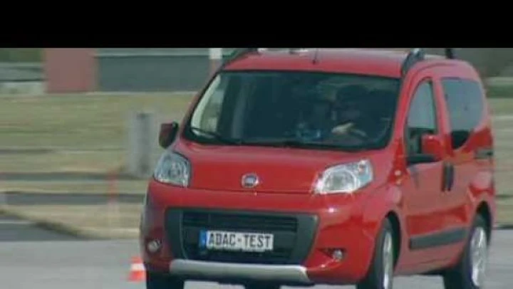 Test dell'Alce: bocciate Citroen Nemo e Peugeot Bipper