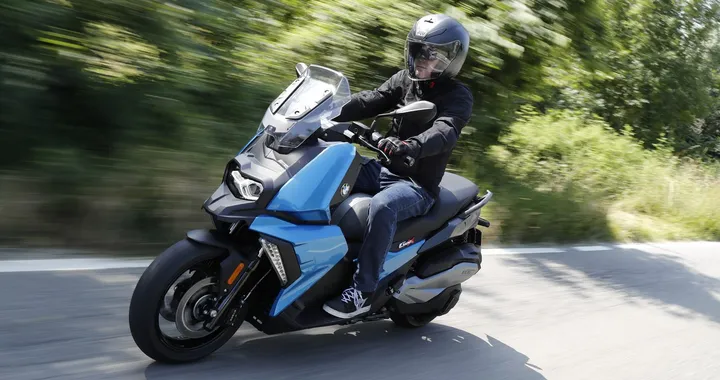 BMW C 400 X 2018: primo contatto