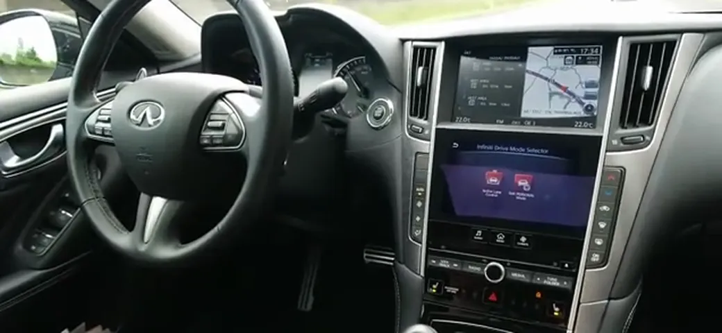 Infiniti Q50: l'Active Lane Control alla prova dell'autostrada