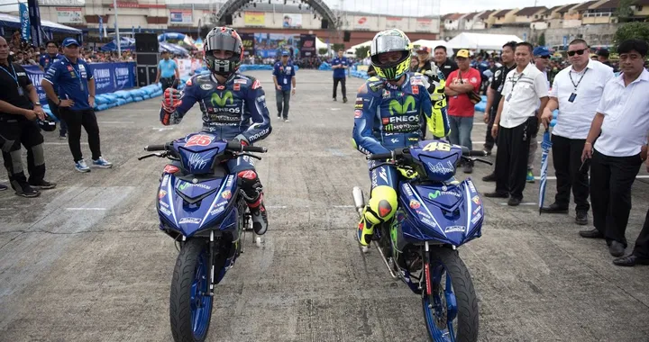 Rossi and Viñales in Action at the 2017 'Yamaha GP' Event