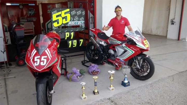 Massimo Roccoli domina e vince la gara di Serres del Campionato Greco Velocità