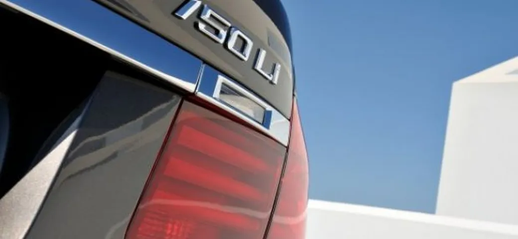 BMW: registrate numerose denominazioni per le vetture del futuro