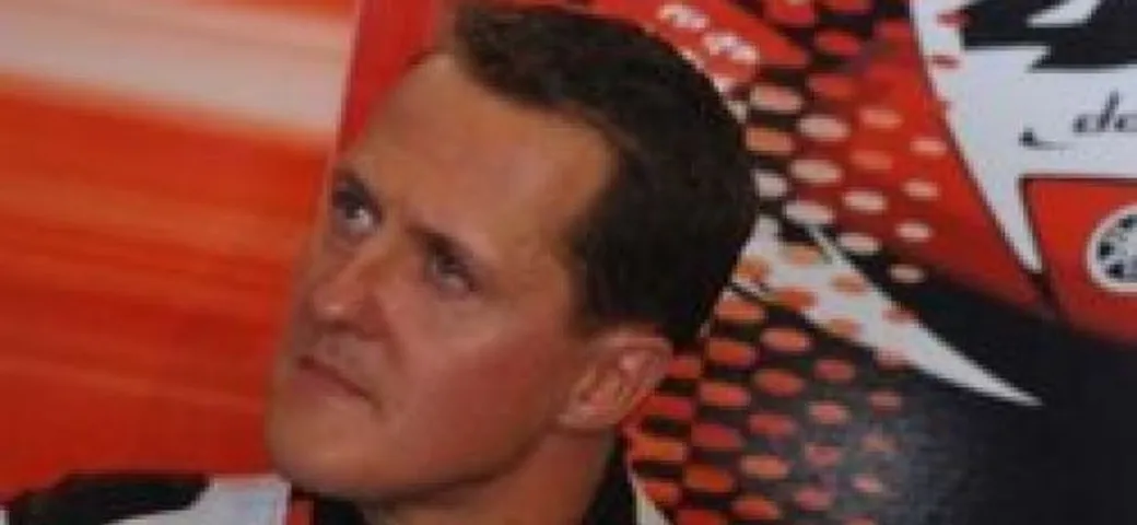 Incidente in moto per Schumacher: batte la testa e perde conoscenza