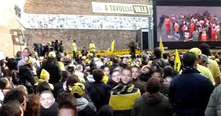 valentino rossi nono mondiale festeggiamenti a tavullia