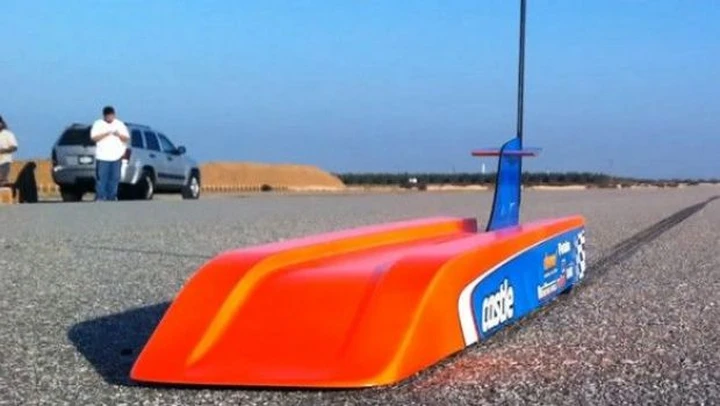 L'automobile radiocomandata più veloce al mondo? Supera i 300 km/h