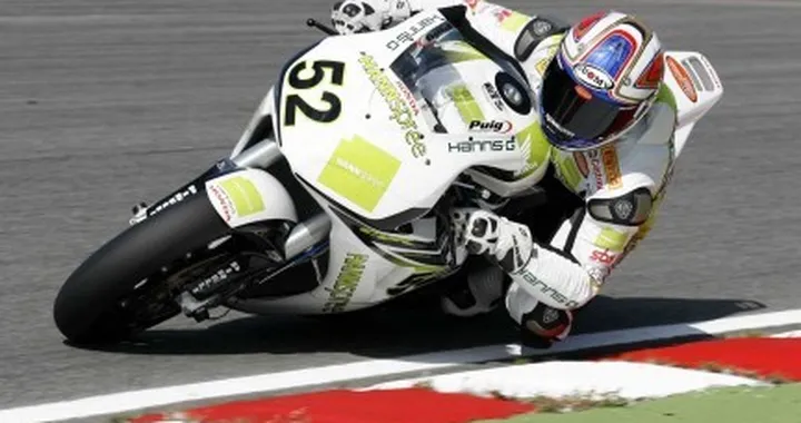 Brands Hatch: Toseland domina gara 1