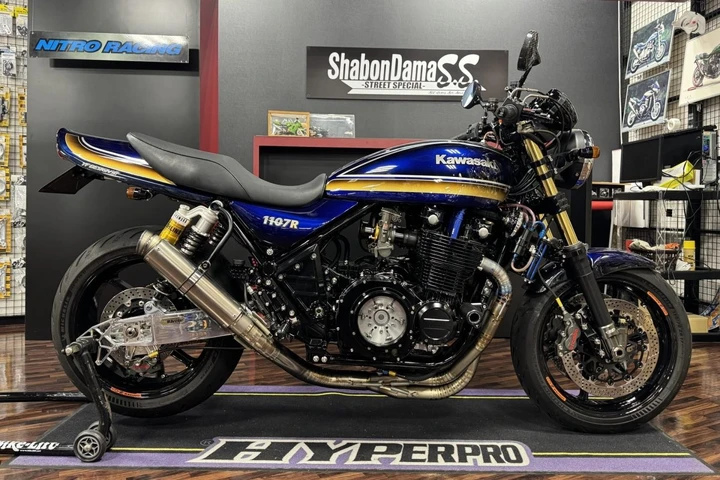 Kawasaki Zephyr 1107R: vent’anni di perfezione e passione motociclistica