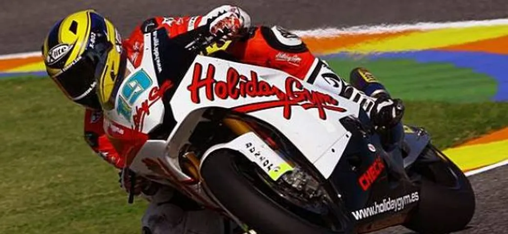 Moto2: Xavier Simeon in Tech3 con Smith e Di Meglio