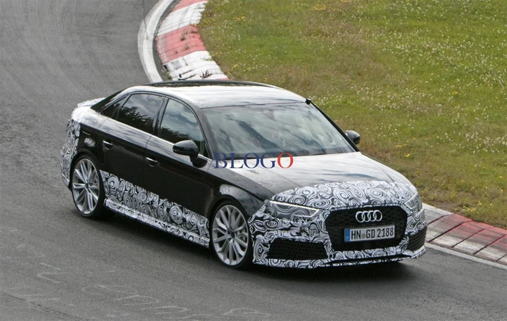 Audi RS3 Sedan 2017: foto spia